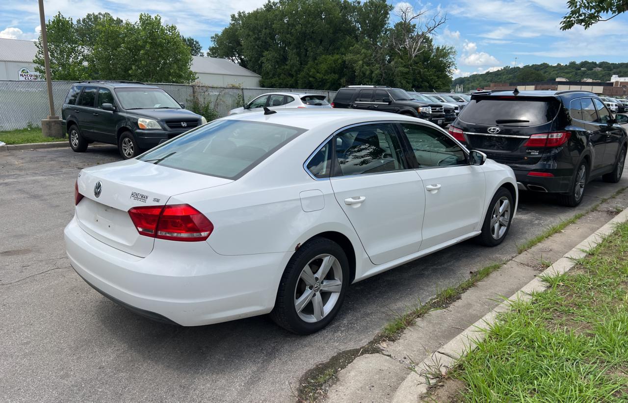 2013 Volkswagen Passat Se vin: 1VWBP7A34DC095573