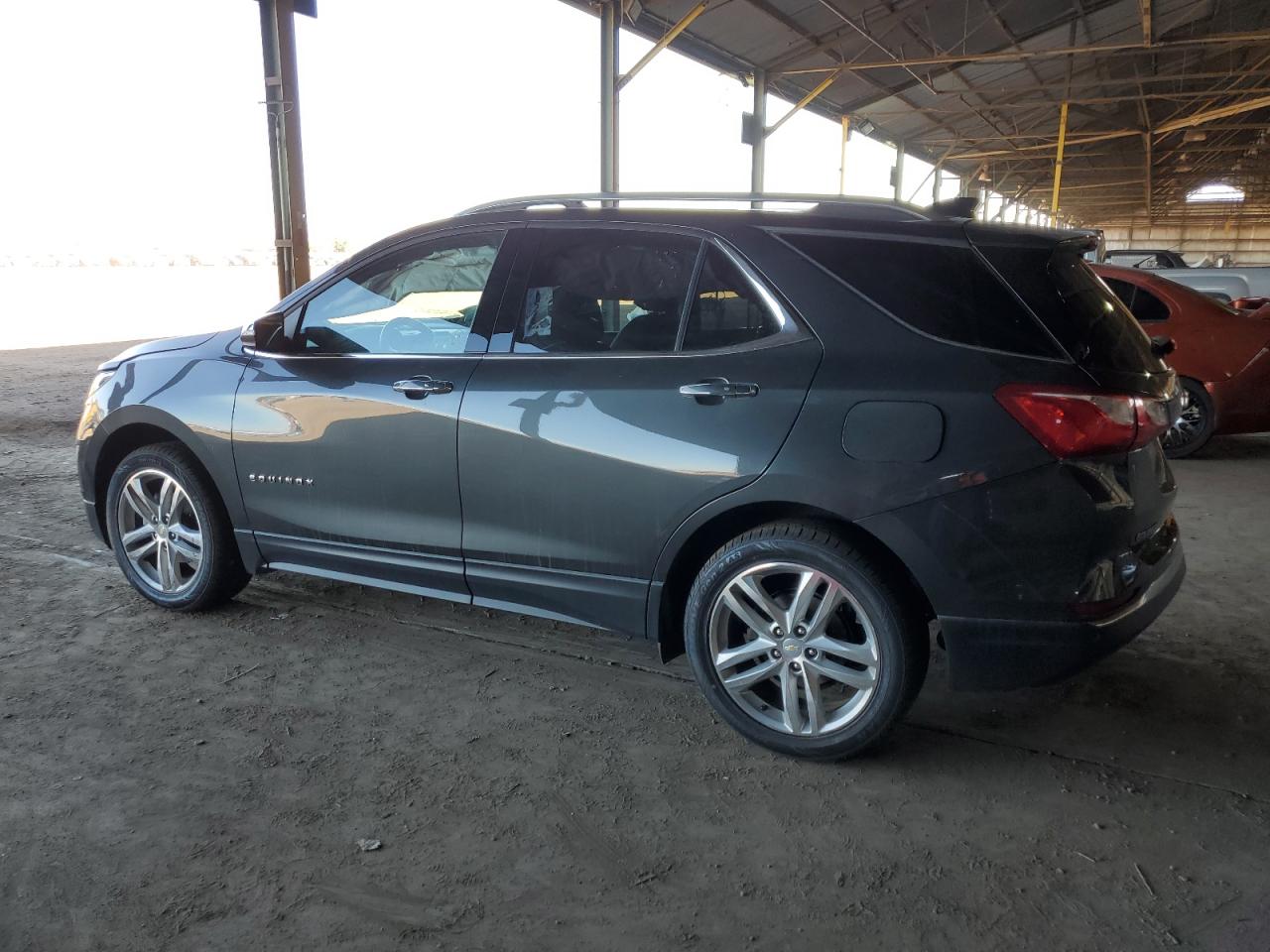 2018 Chevrolet Equinox Premier vin: 2GNAXVEV9J6340622