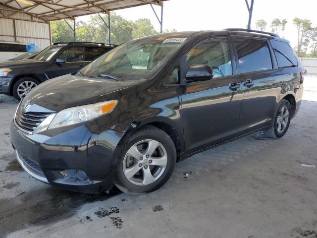 TOYOTA SIENNA LE