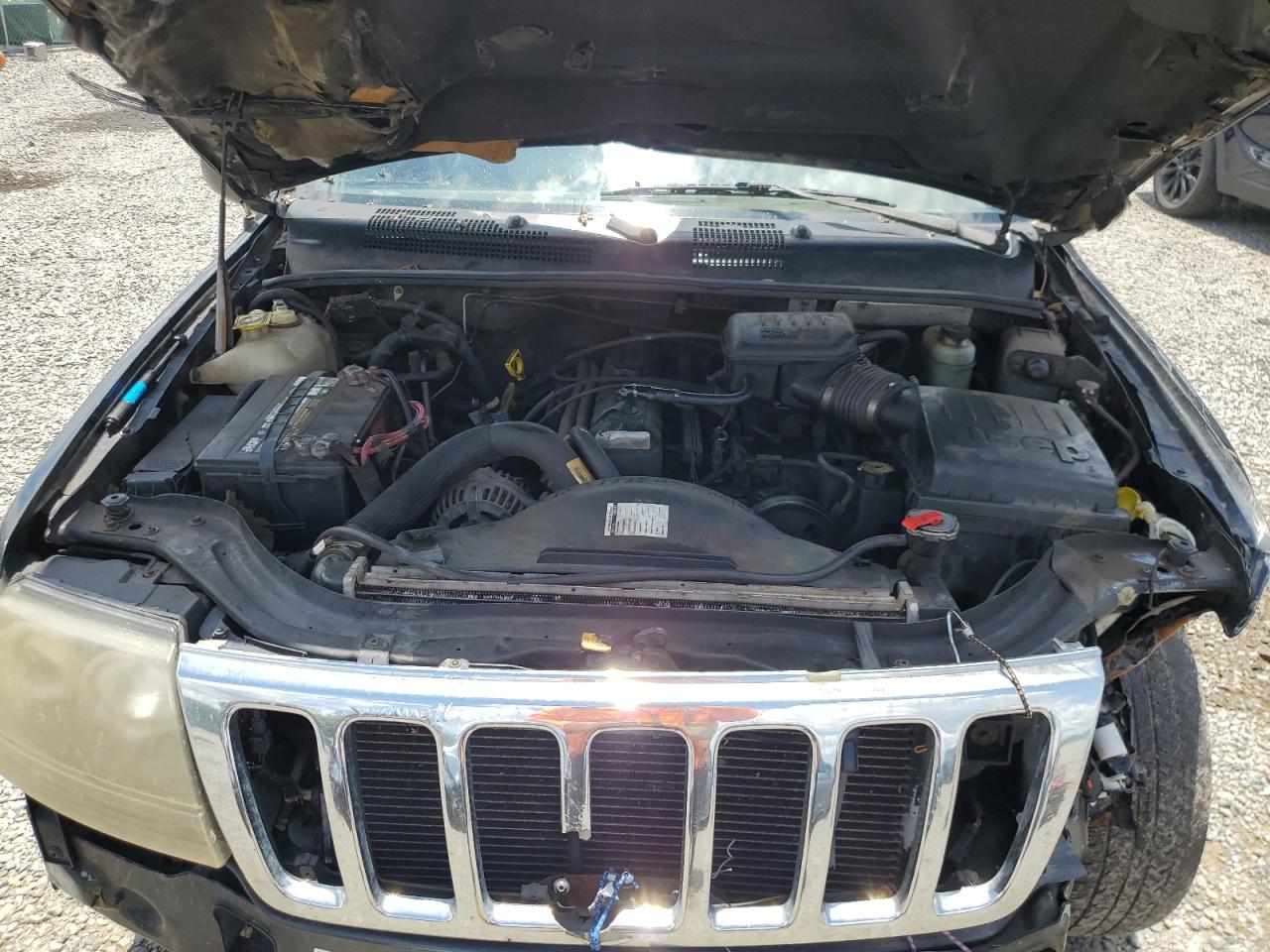 1J4G248S1YC394098 2000 Jeep Grand Cherokee Laredo