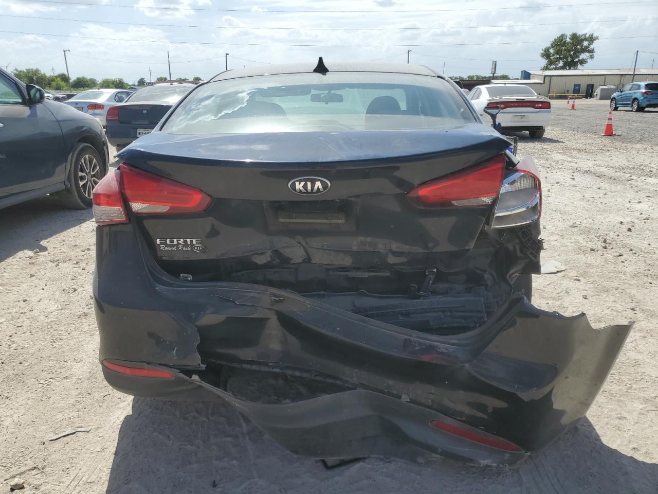 3KPFL4A78HE140546 2017 Kia Forte Lx