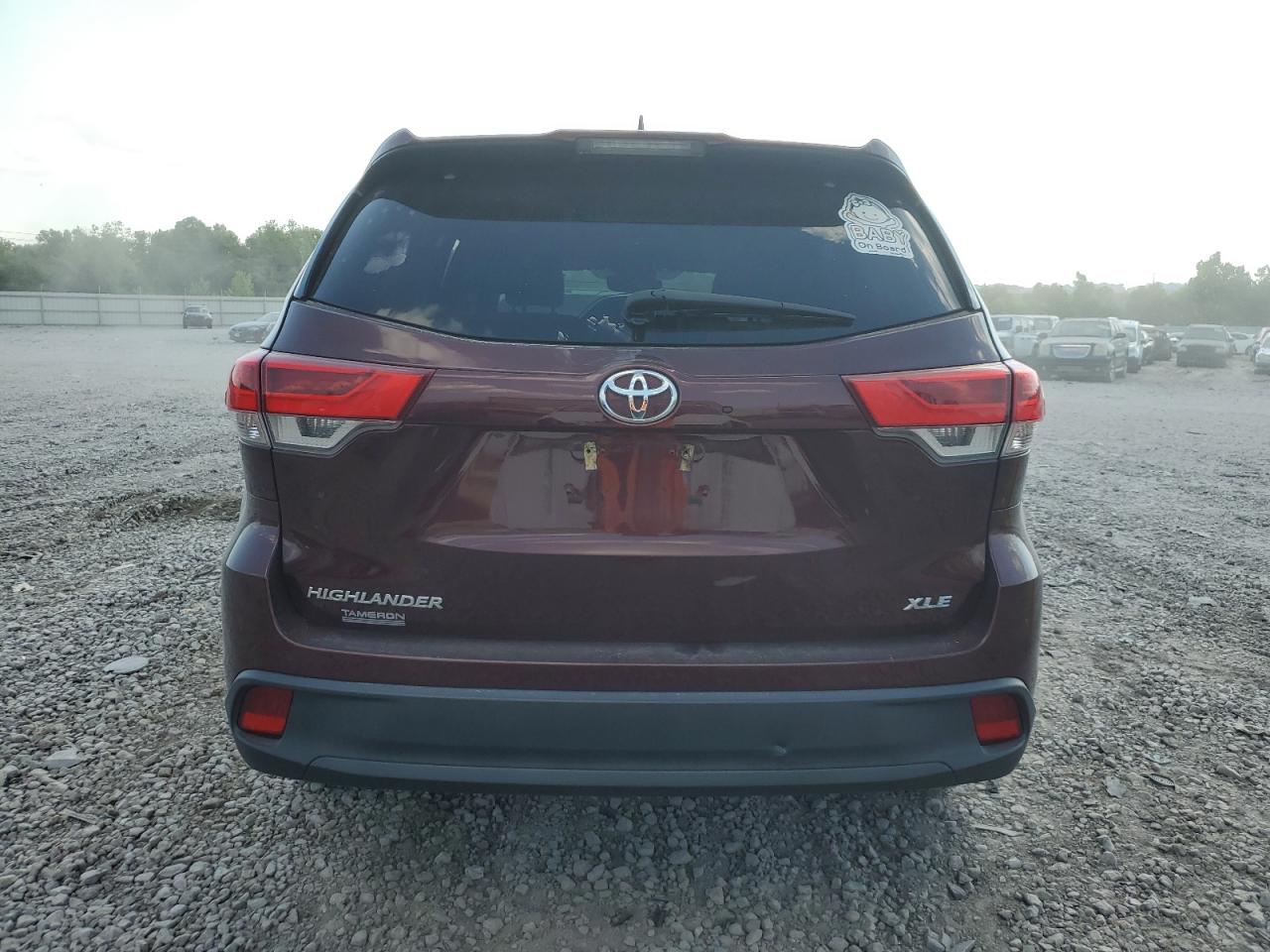 5TDKZRFH6KS336655 2019 Toyota Highlander Se