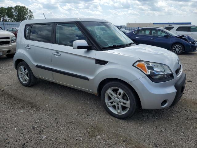 2011 Kia Soul + VIN: KNDJT2A27B7308347 Lot: 61542284