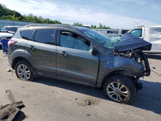 Vin: 1fmcu0gdxhuc37458, lot: 62889864, ford escape se 20174