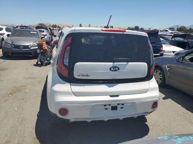 KNDJP3A51J7545225 2018 Kia Soul +