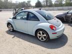 VOLKSWAGEN NEW BEETLE photo