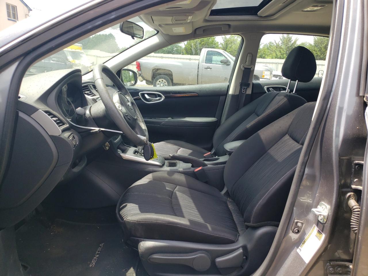 3N1AB7AP1JY206411 2018 Nissan Sentra S