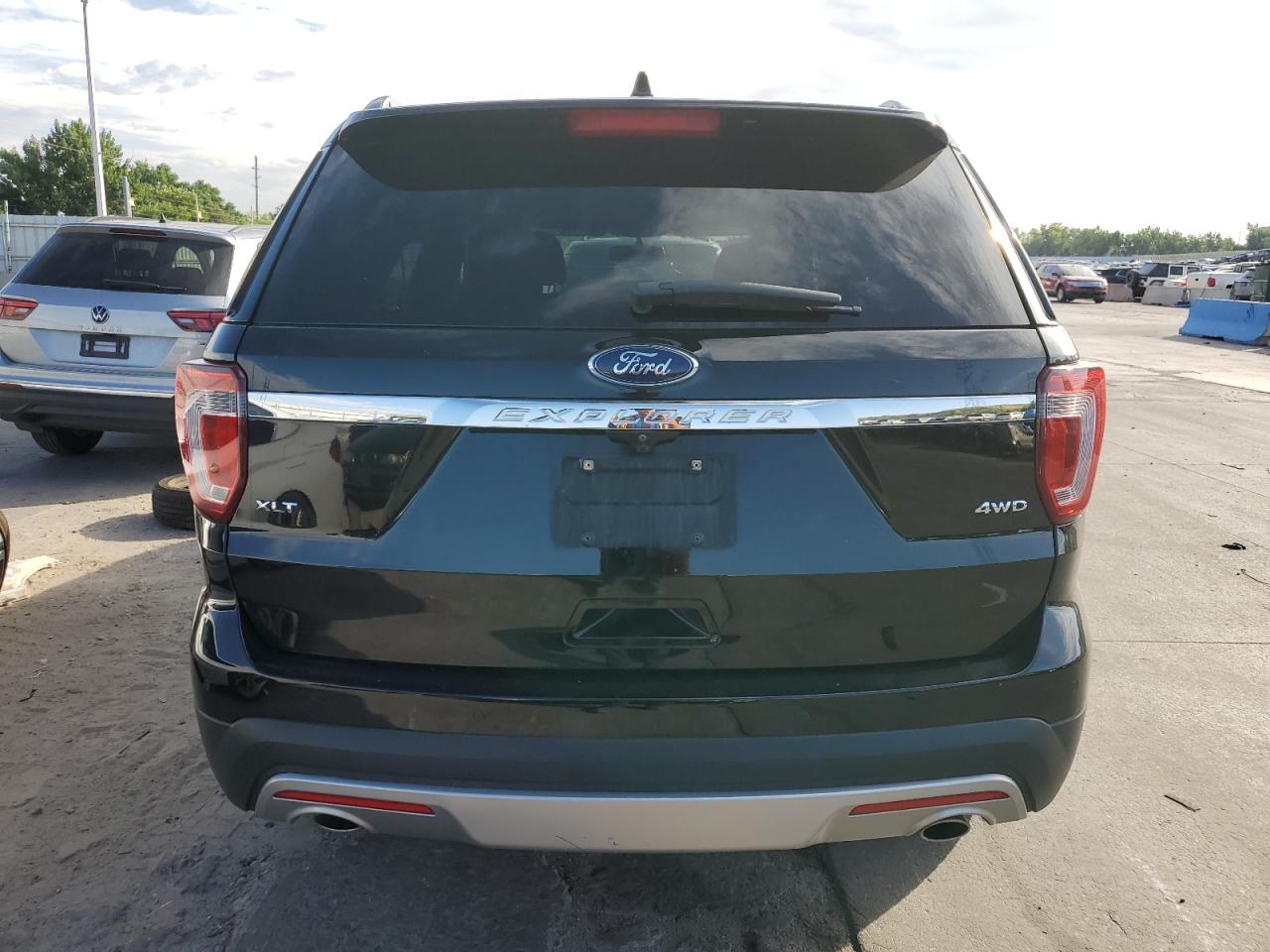 1FM5K8D82HGD88099 2017 Ford Explorer Xlt