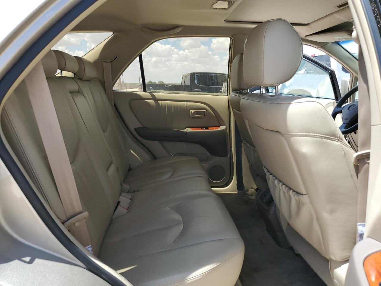 JT6GF10U3X0035980 1999 Lexus Rx 300