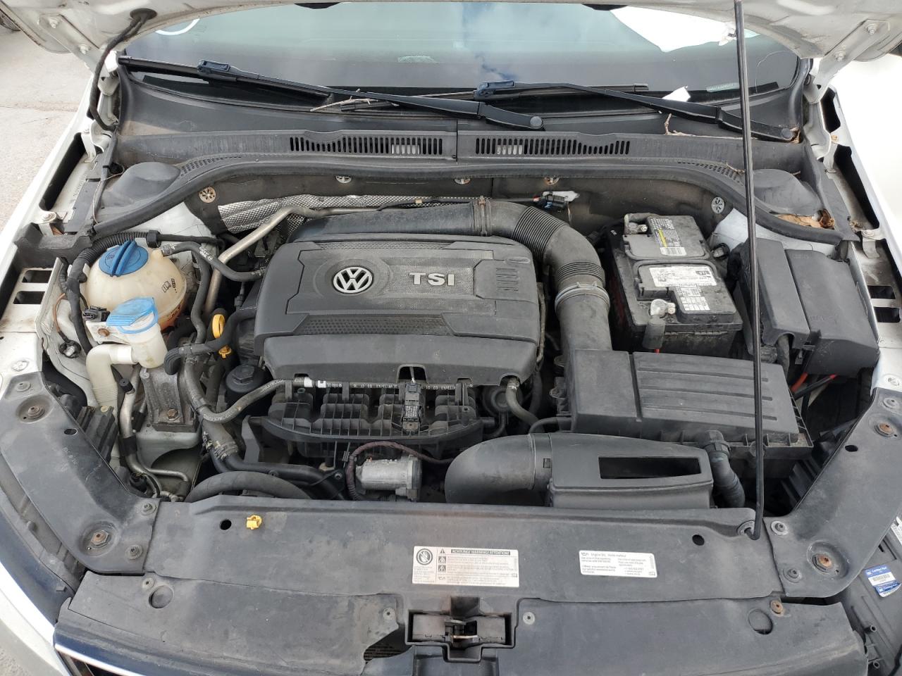 3VWD17AJ8GM343710 2016 Volkswagen Jetta Sport