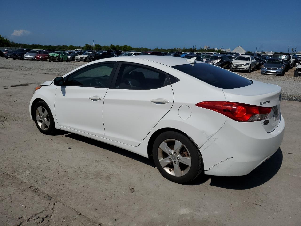 2013 Hyundai Elantra Gls vin: 5NPDH4AE3DH156196