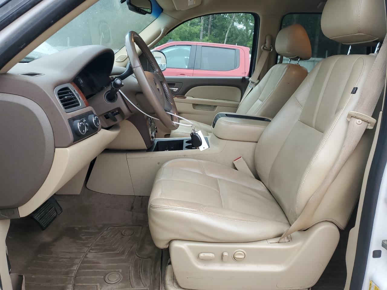 1GNUKBE04AR206250 2010 Chevrolet Tahoe K1500 Lt