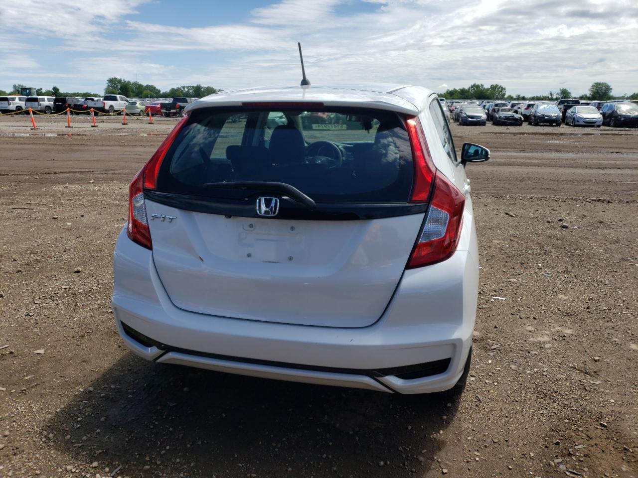 3HGGK5H4XKM752285 2019 Honda Fit Lx