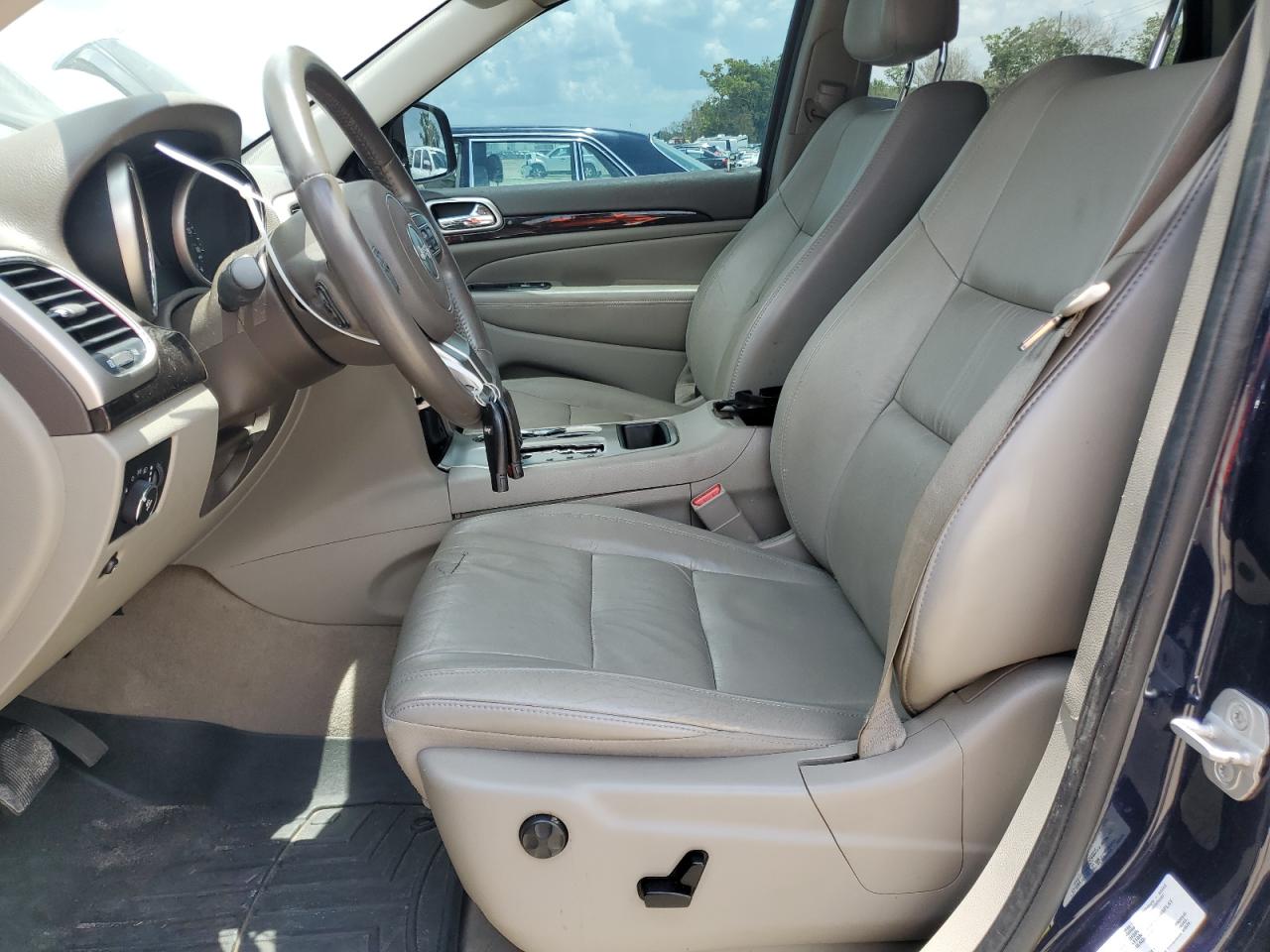 1C4RJEAG7CC314079 2012 Jeep Grand Cherokee Laredo