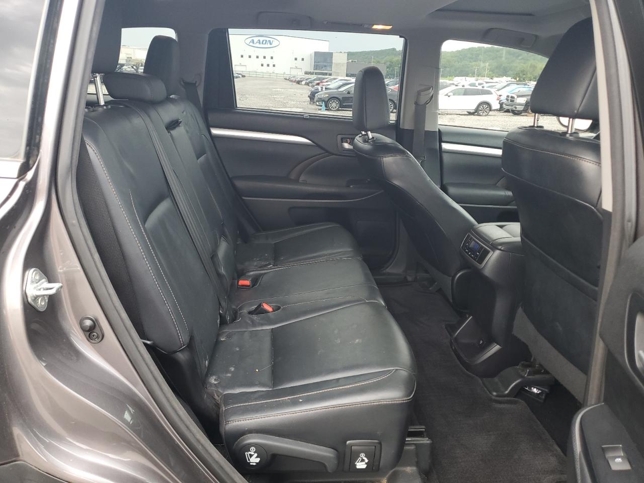 5TDKKRFH3FS065936 2015 Toyota Highlander Xle