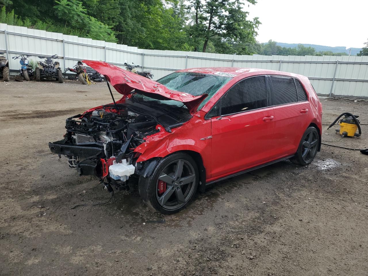 3VW547AU9HM049353 VOLKSWAGEN GTI SPORT 2017