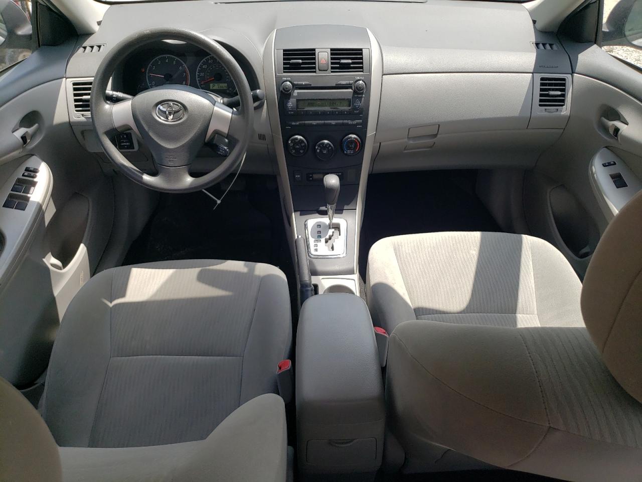 2T1BU4EEXAC465918 2010 Toyota Corolla Base