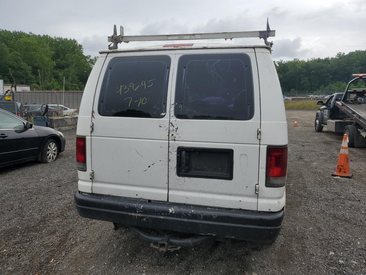 1FTNE24L92HB15725 2002 Ford Econoline E250 Van