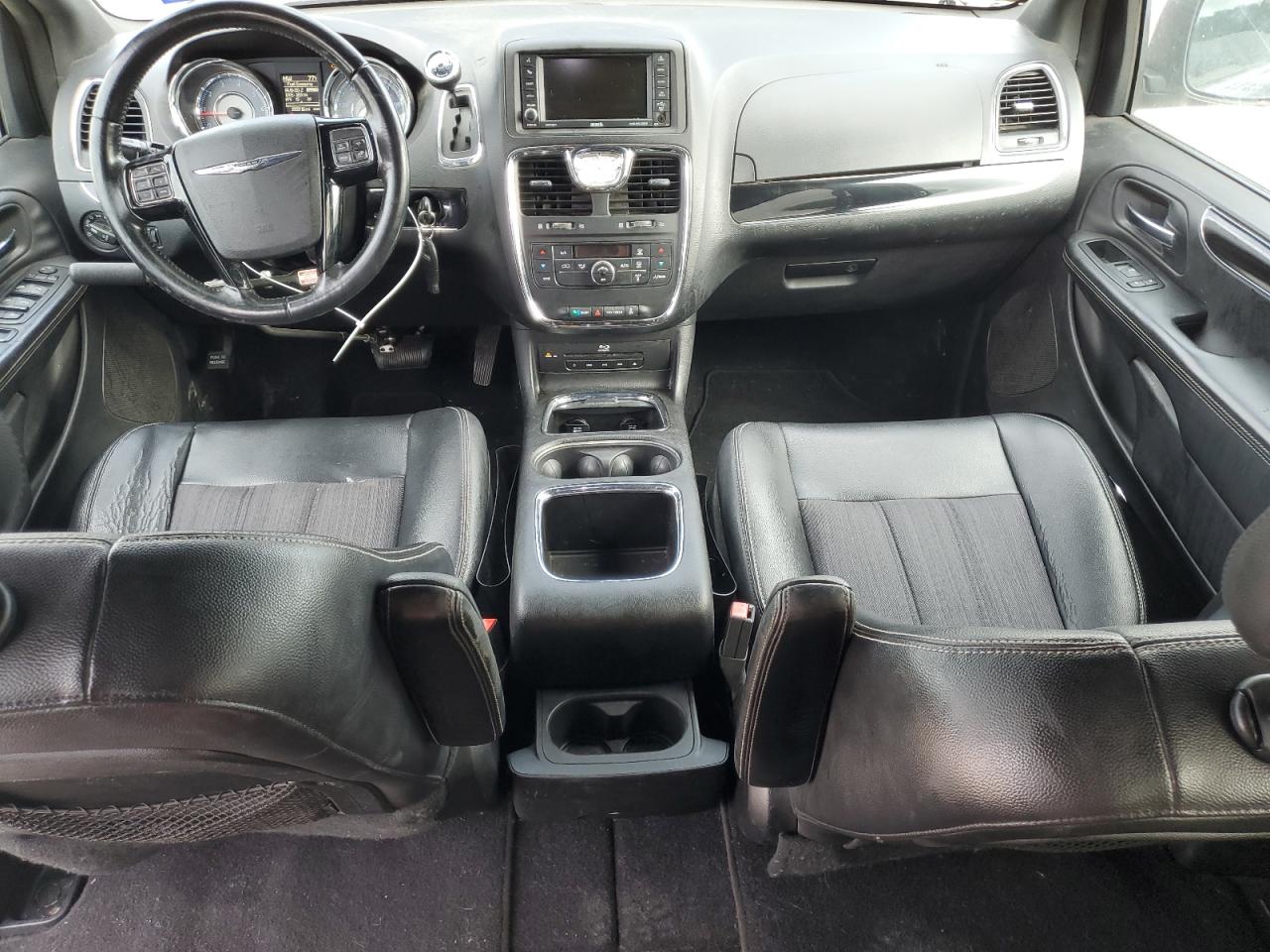 2C4RC1HG4ER252269 2014 Chrysler Town & Country S