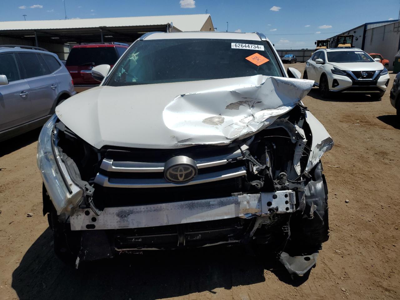 Lot #2841303766 2017 TOYOTA HIGHLANDER