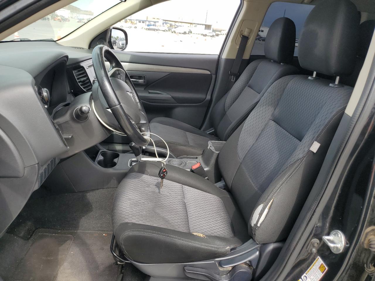 Lot #3303867709 2015 MITSUBISHI OUTLANDER