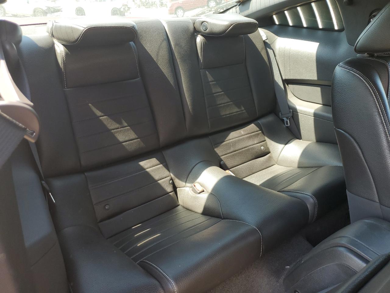 1ZVBP8AM1B5156166 2011 Ford Mustang