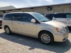 CHRYSLER TOWN & COU photo