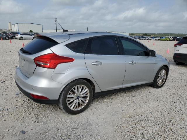 VIN 1FADP3N27JL241679 2018 Ford Focus, Titanium no.3