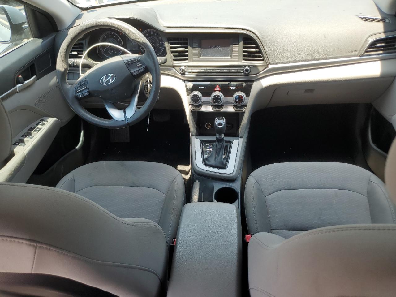 5NPD74LF9KH496359 2019 Hyundai Elantra Se