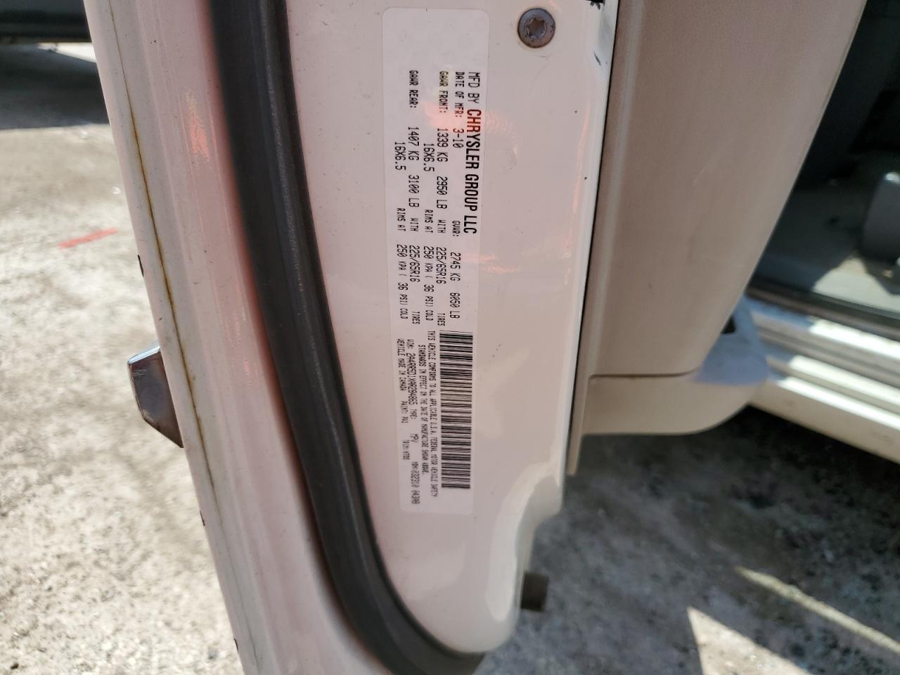 2A4RR5D1XAR284865 2010 Chrysler Town & Country Touring