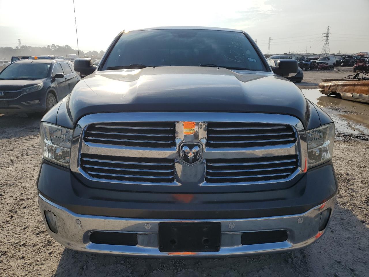 1C6RR6LT3GS209535 2016 Ram 1500 Slt