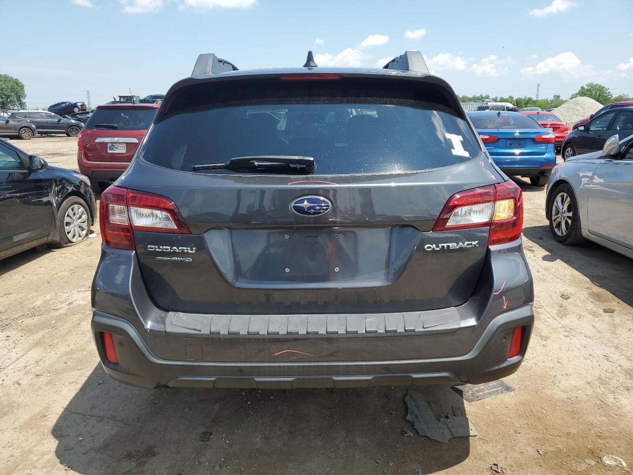 4S4BSANC3J3235161 2018 Subaru Outback 2.5I Limited