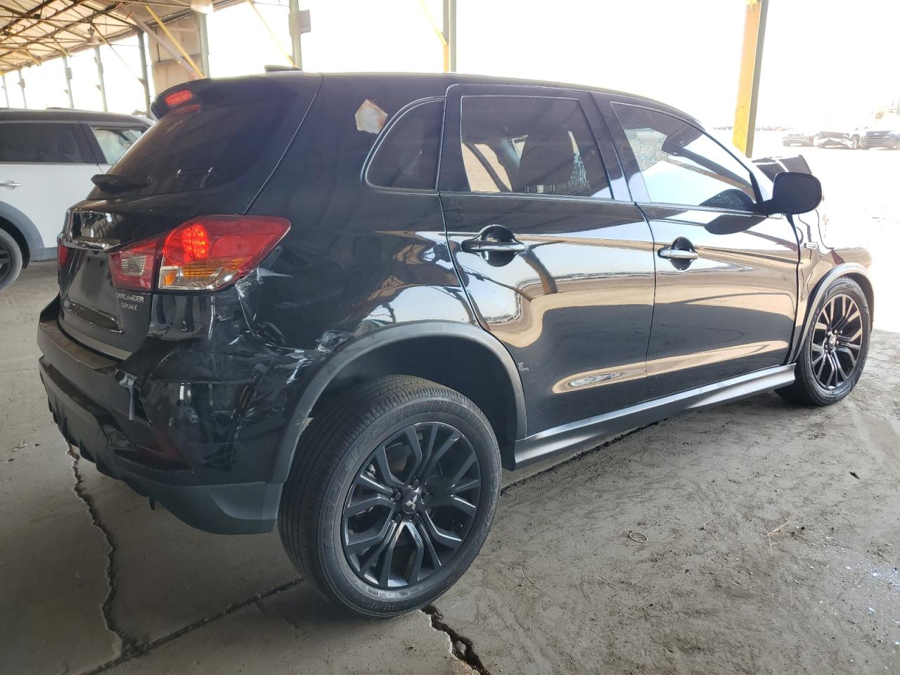 JA4AP3AU3JZ030751 2018 Mitsubishi Outlander Sport Es