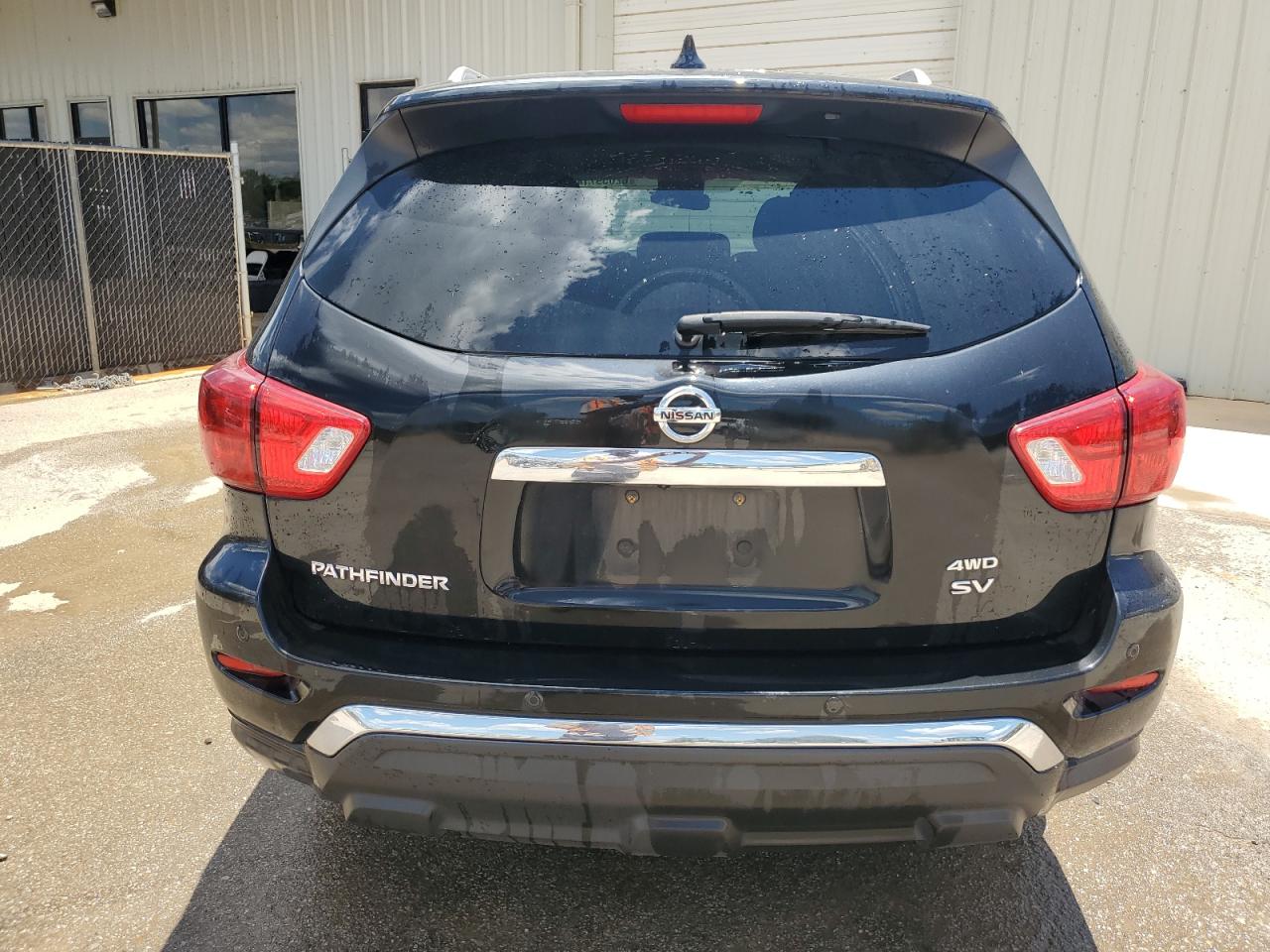 2019 Nissan Pathfinder S vin: 5N1DR2MM6KC641828