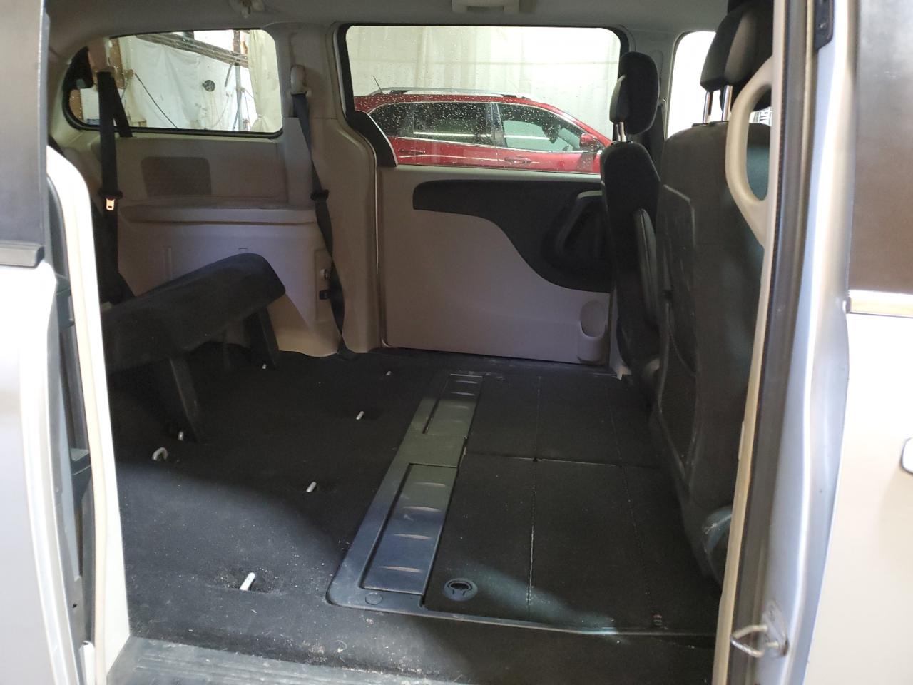 2A4RR5DG0BR636891 2011 Chrysler Town & Country Touring