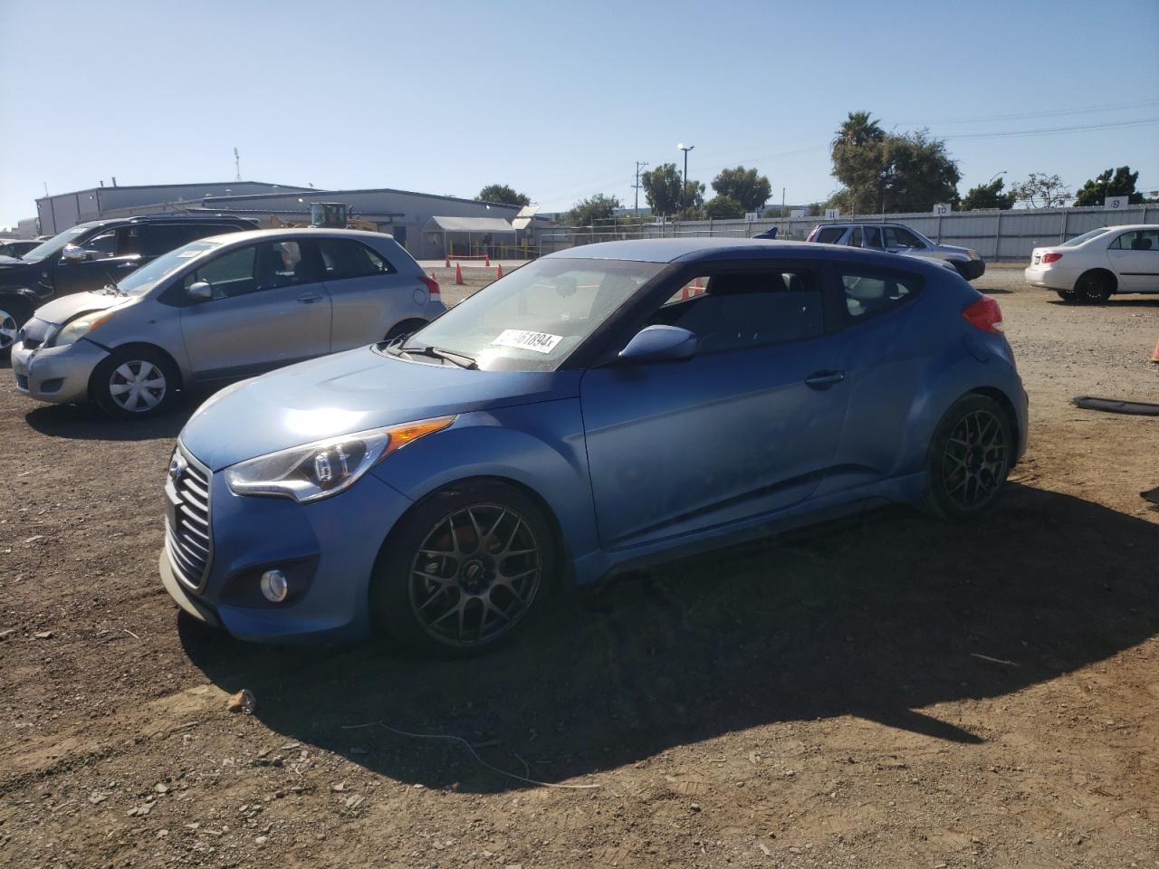 2016 Hyundai Veloster Turbo vin: KMHTC6AE1GU252386