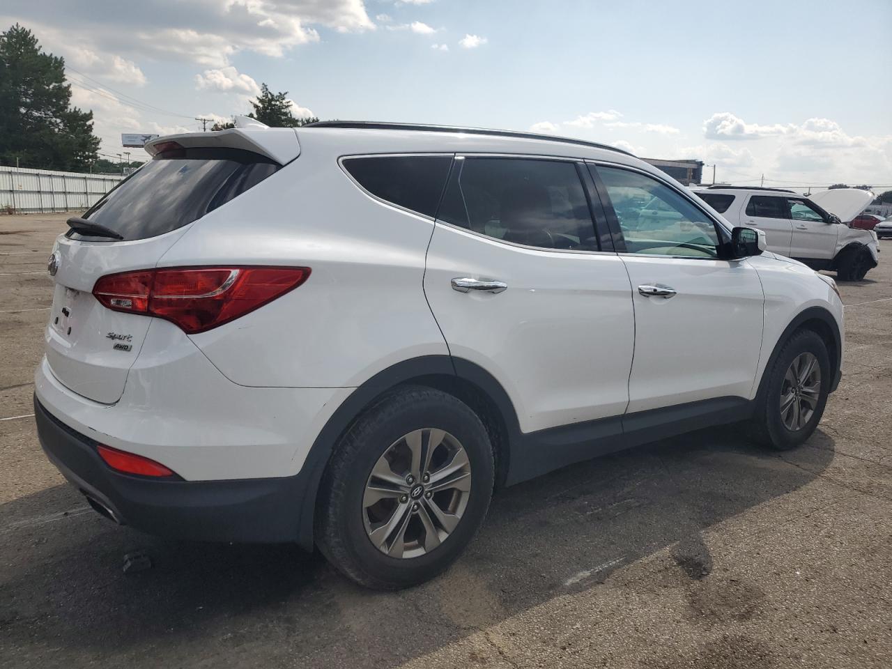 2015 Hyundai Santa Fe Sport vin: 5XYZUDLB9FG305158