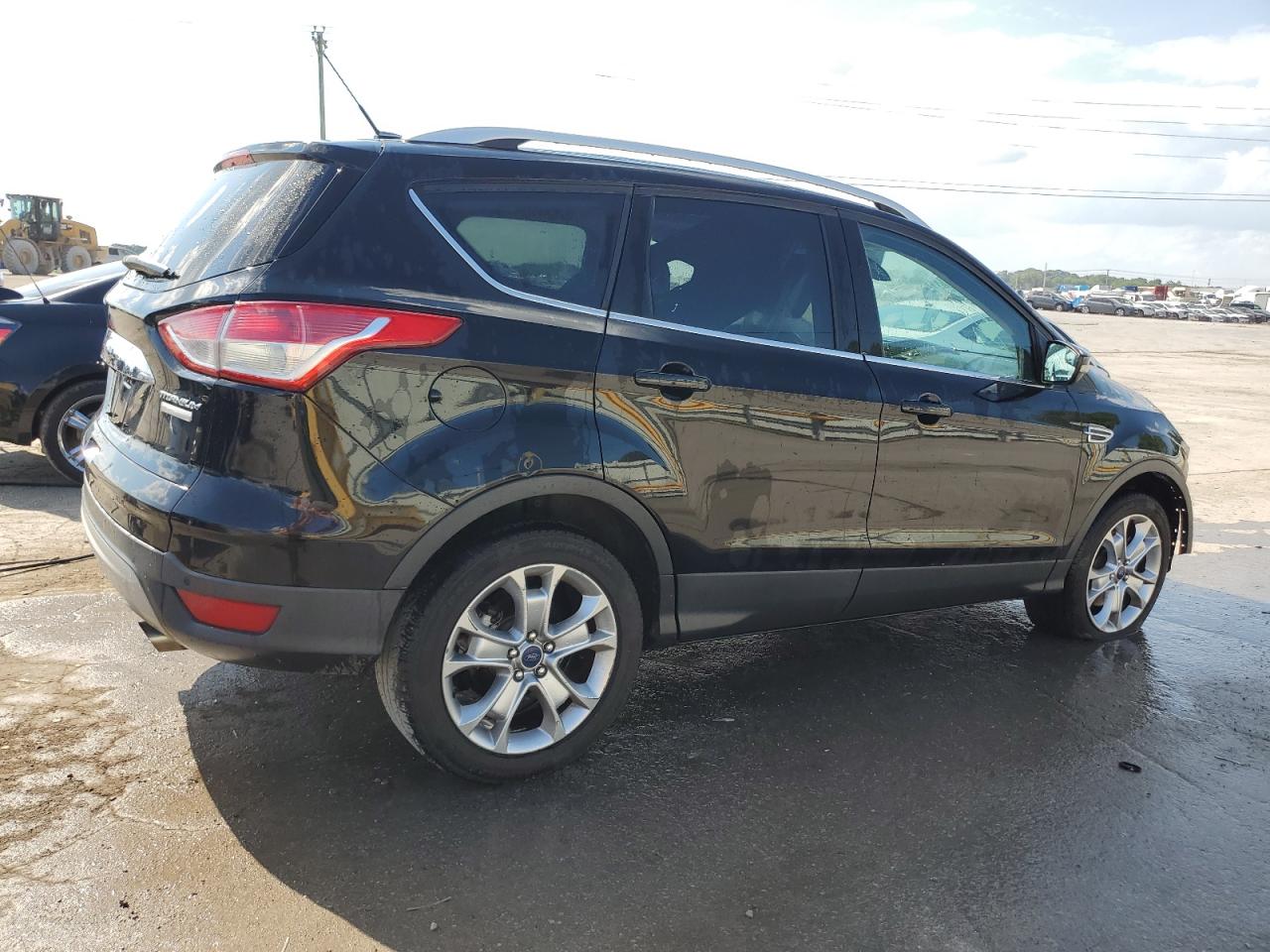 1FMCU0J9XGUC34854 2016 Ford Escape Titanium