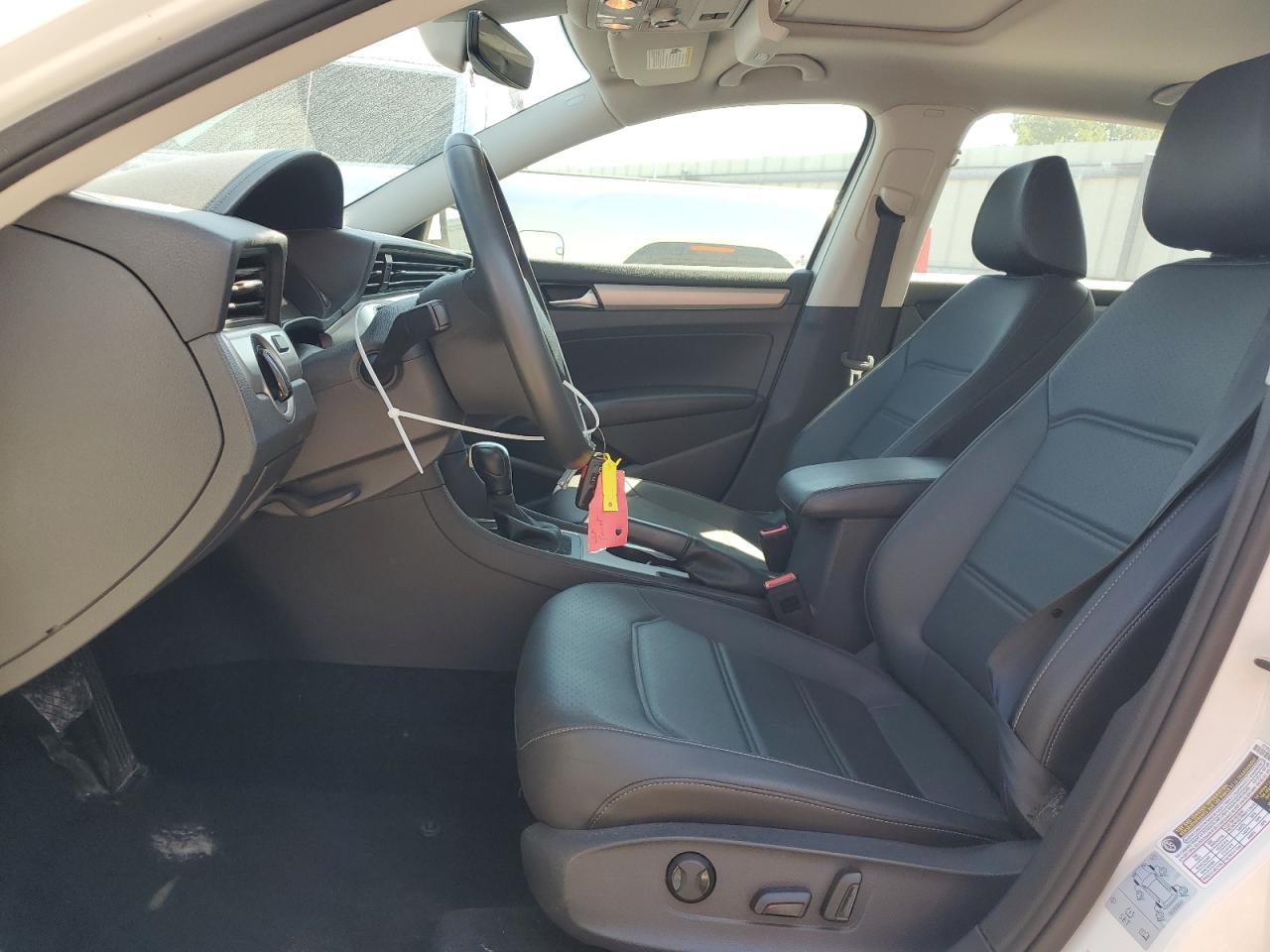 1VWSA7A37NC009952 2022 Volkswagen Passat Se