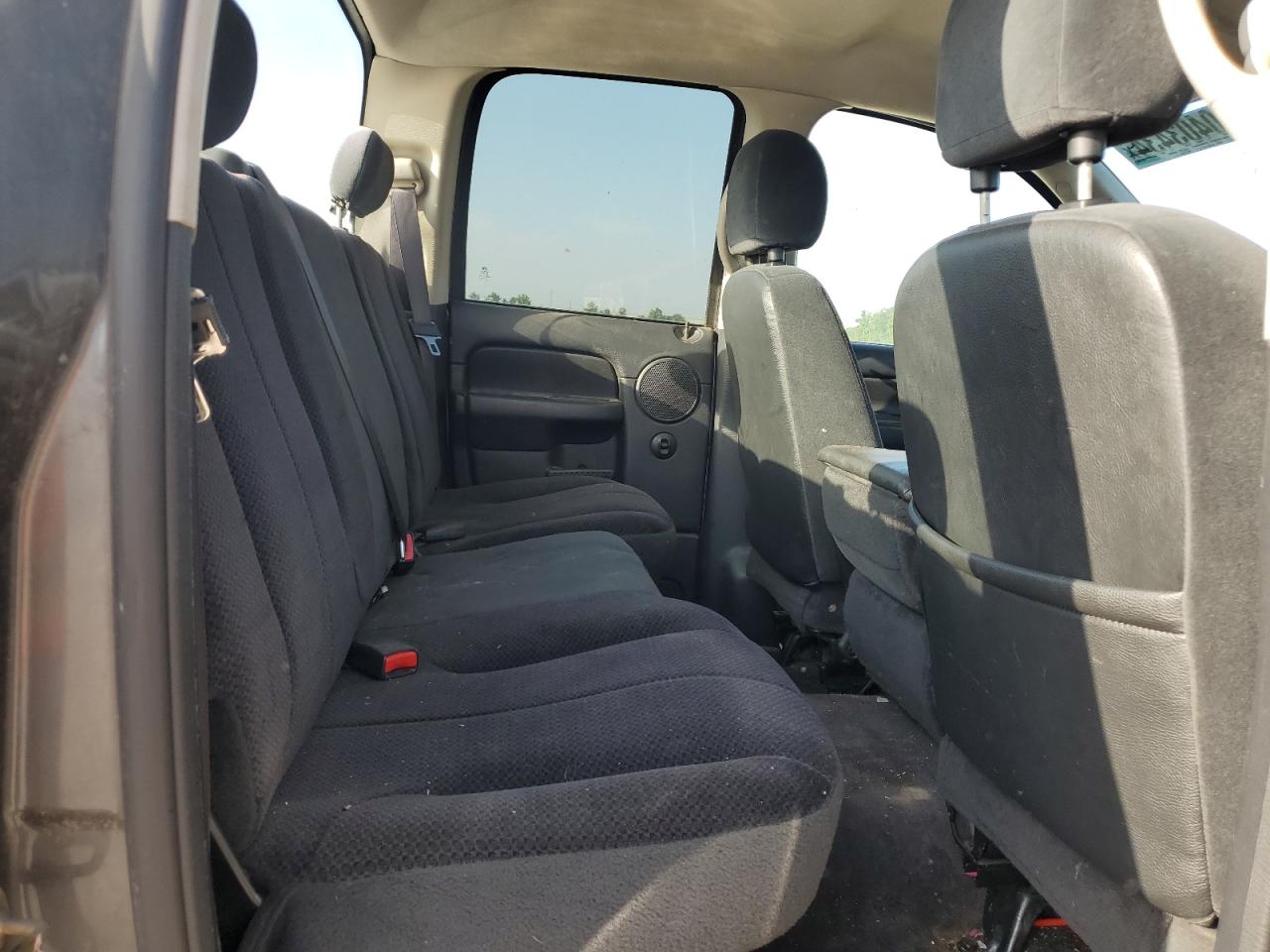 3D7KA28D44G109495 2004 Dodge Ram 2500 St