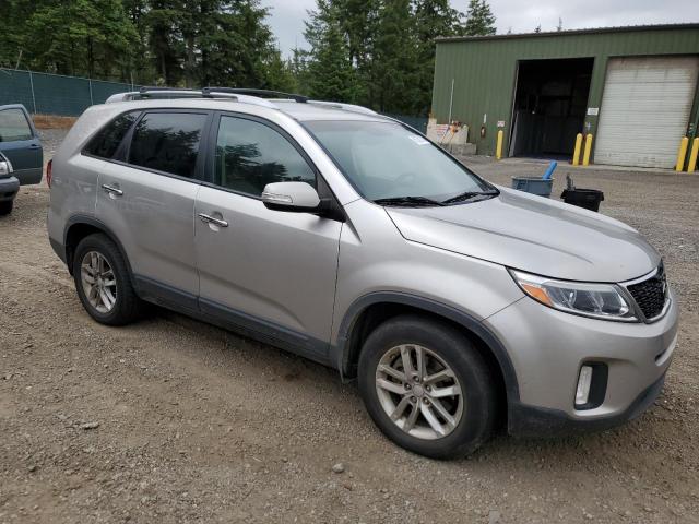 VIN 5XYKT3A65FG559020 2015 KIA Sorento, LX no.4