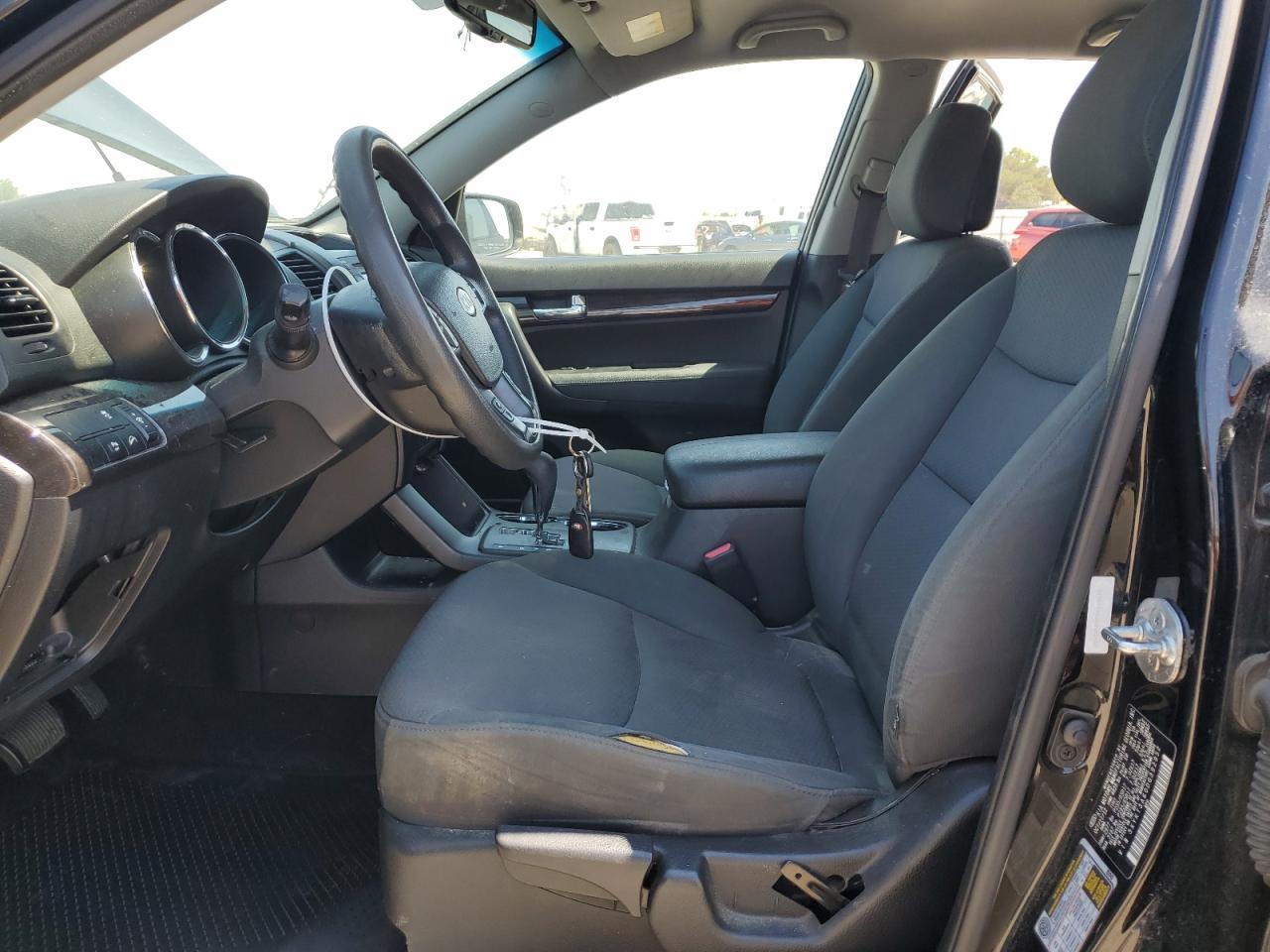 2013 Kia Sorento Lx vin: 5XYKT3A60DG392952