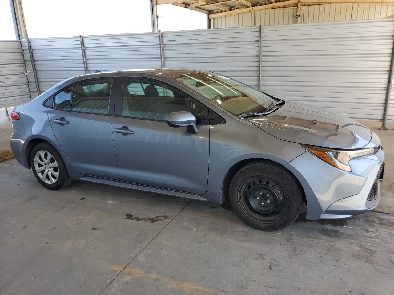 2021 Toyota Corolla Le vin: 5YFEPMAE3MP244353