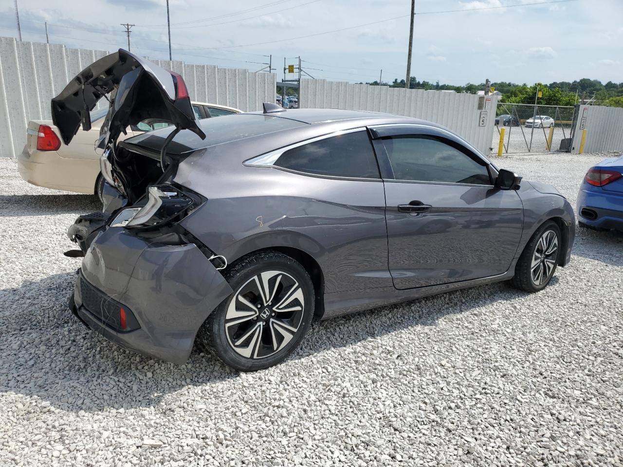 2017 Honda Civic Ex vin: 2HGFC3B32HH356663