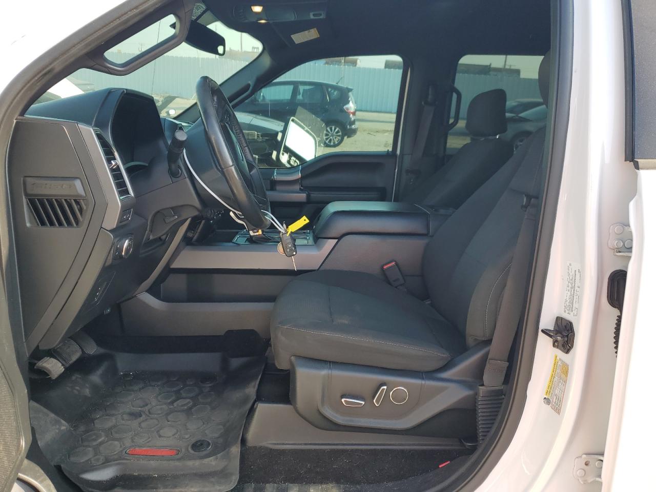 1FTEW1CG2HKE37565 2017 Ford F150 Supercrew