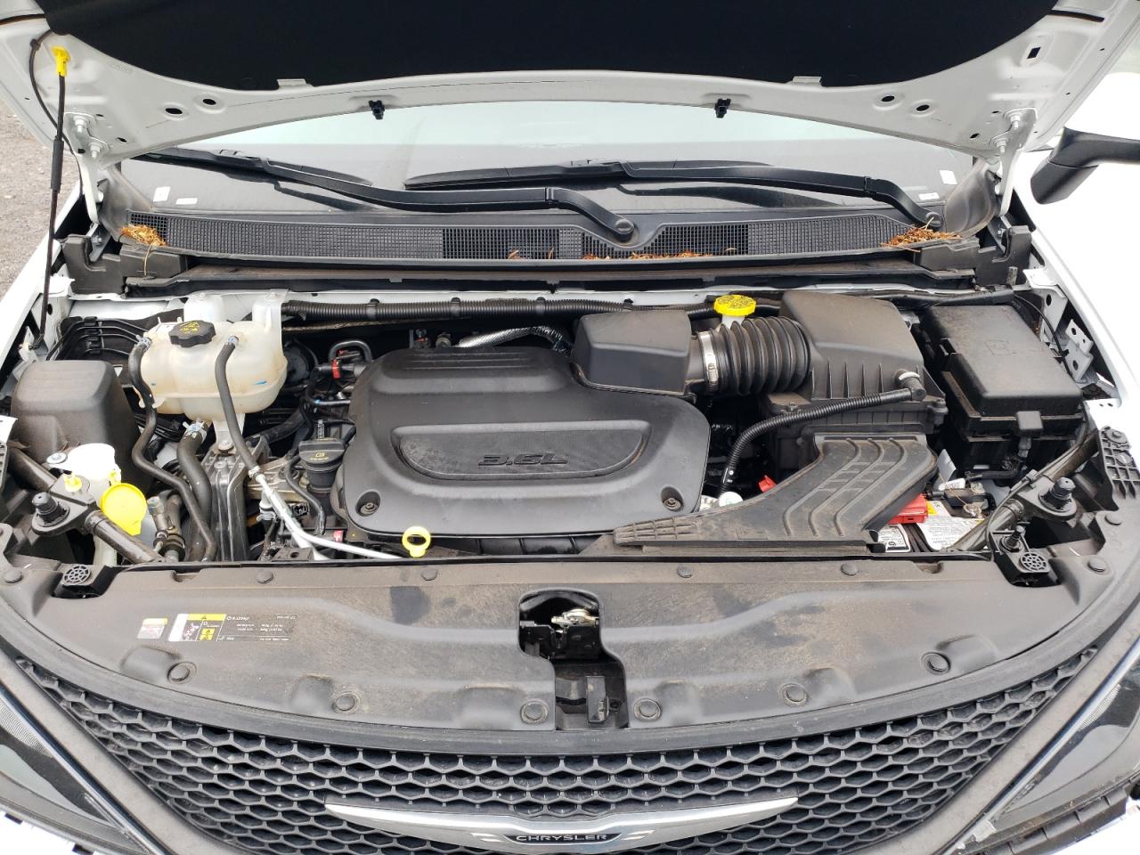 2C4RC1CG1PR519619 2023 Chrysler Voyager Lx