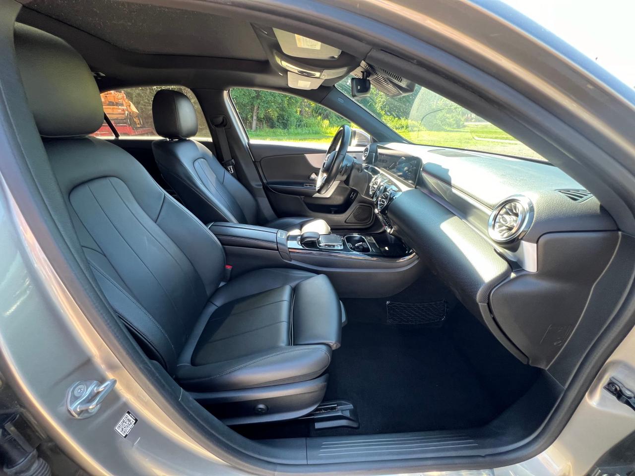 2019 Mercedes-Benz A 220 4Matic vin: WDD3G4FB2KW023875