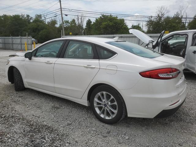 VIN 3FA6P0HDXKR130180 2019 Ford Fusion, SE no.2