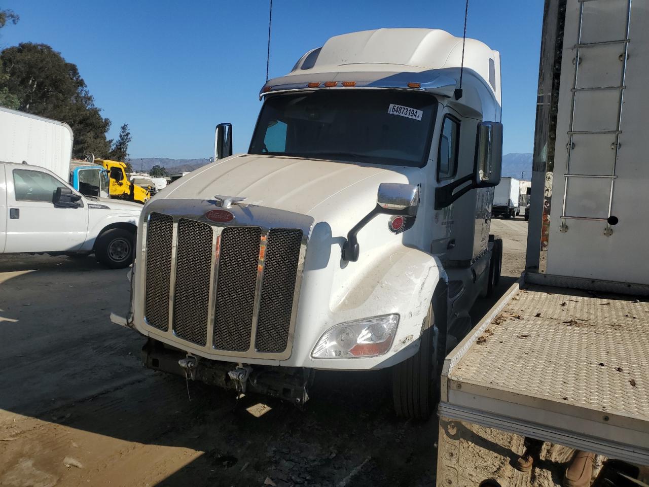 Lot #2976549574 2020 PETERBILT 579