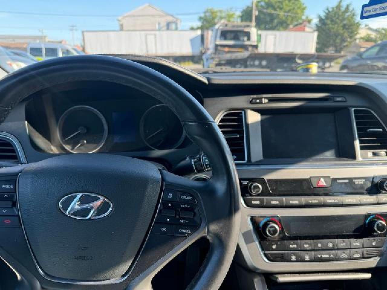 2016 Hyundai Sonata Sport vin: 5NPE34AF7GH337494